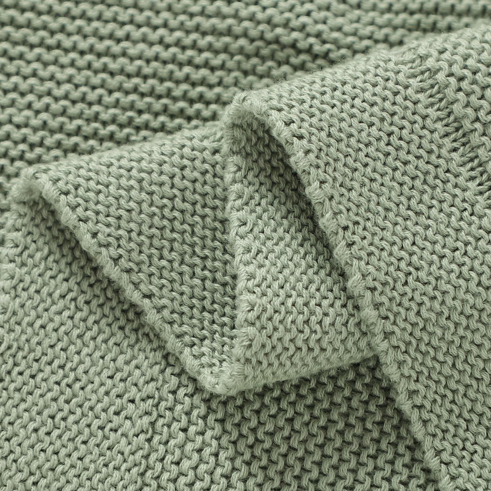 Wugugu baby blanket in four gender-neutral colors fits any nursery