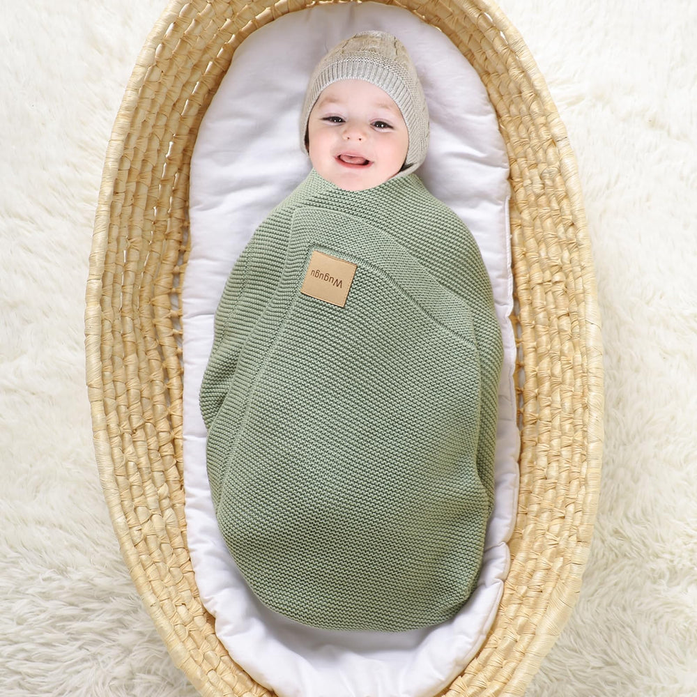 Wugugu baby blanket in bassinet demonstrates versatile comfort across seasons