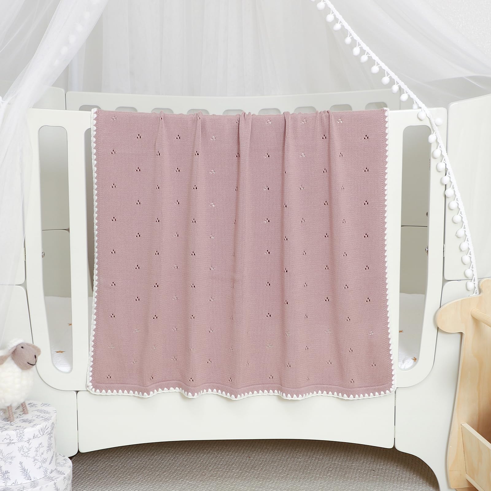 Wugugu knit blanket ideal for crib naps and snuggles