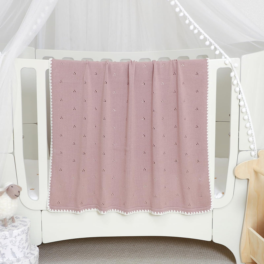 Wugugu knit blanket ideal for crib naps and snuggles