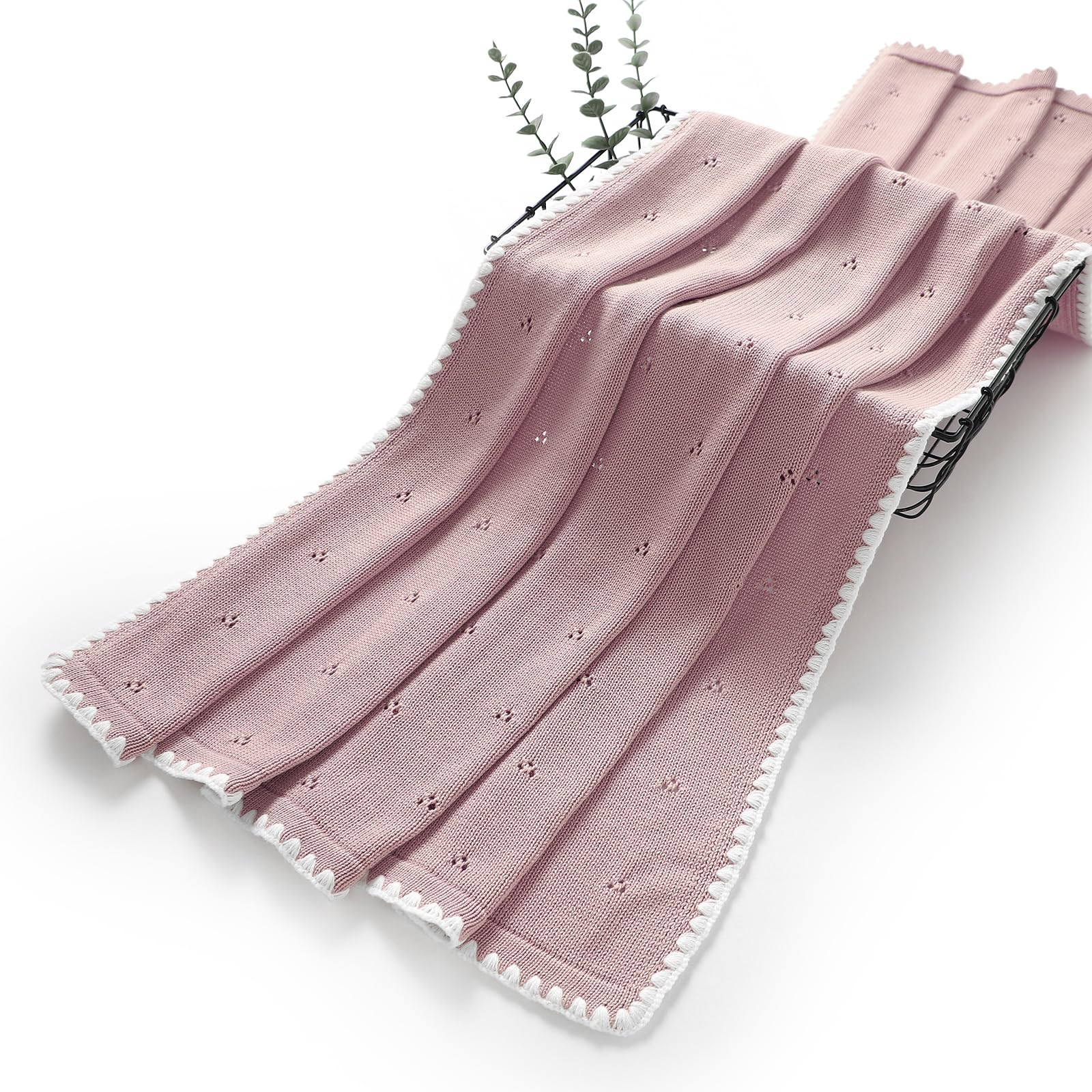 Wugugu knit blanket makes a thoughtful baby shower gift