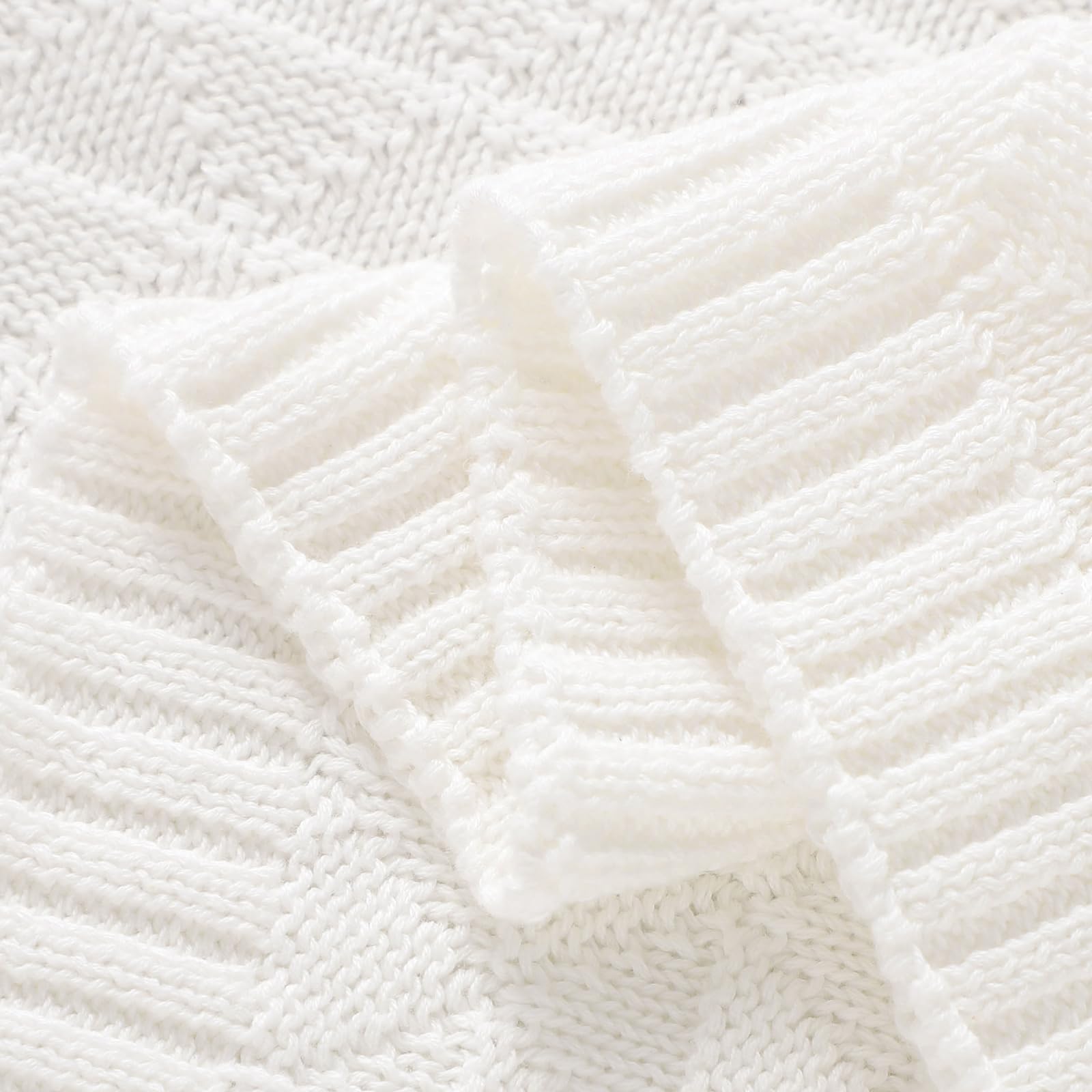 Wugugu crib blanket ready for nursery and daytime naps