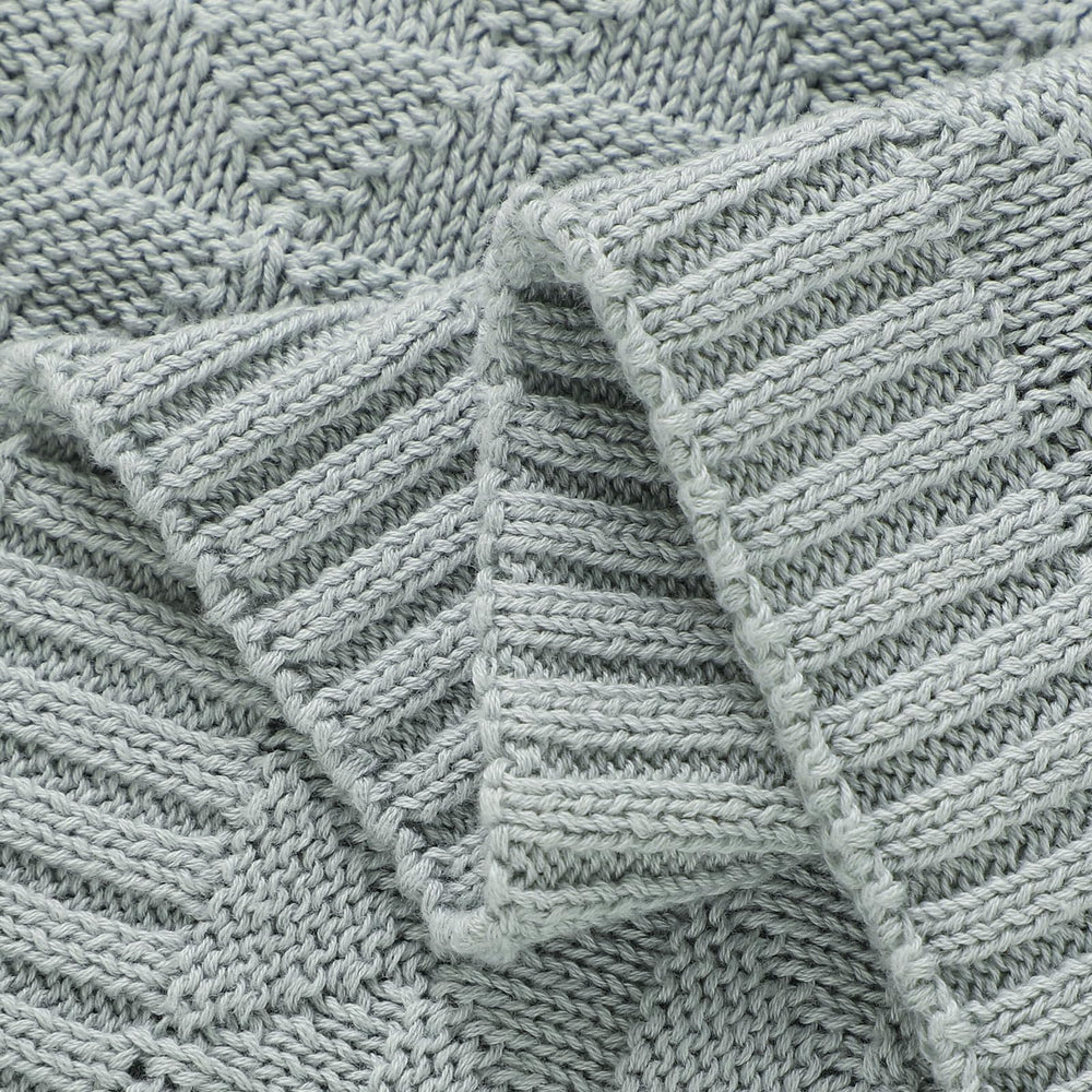 Wugugu soft organic cotton blanket gentle on sensitive skin.