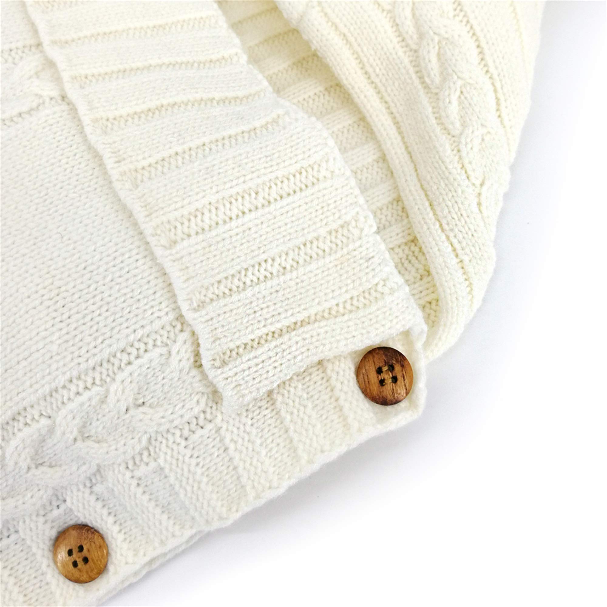 XMWEALTHY knit material soft texture ideal for year-round warmth.