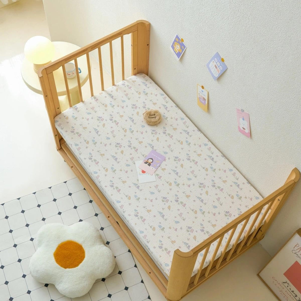 Two-pack display of Xuan dian crib sheets for rotation