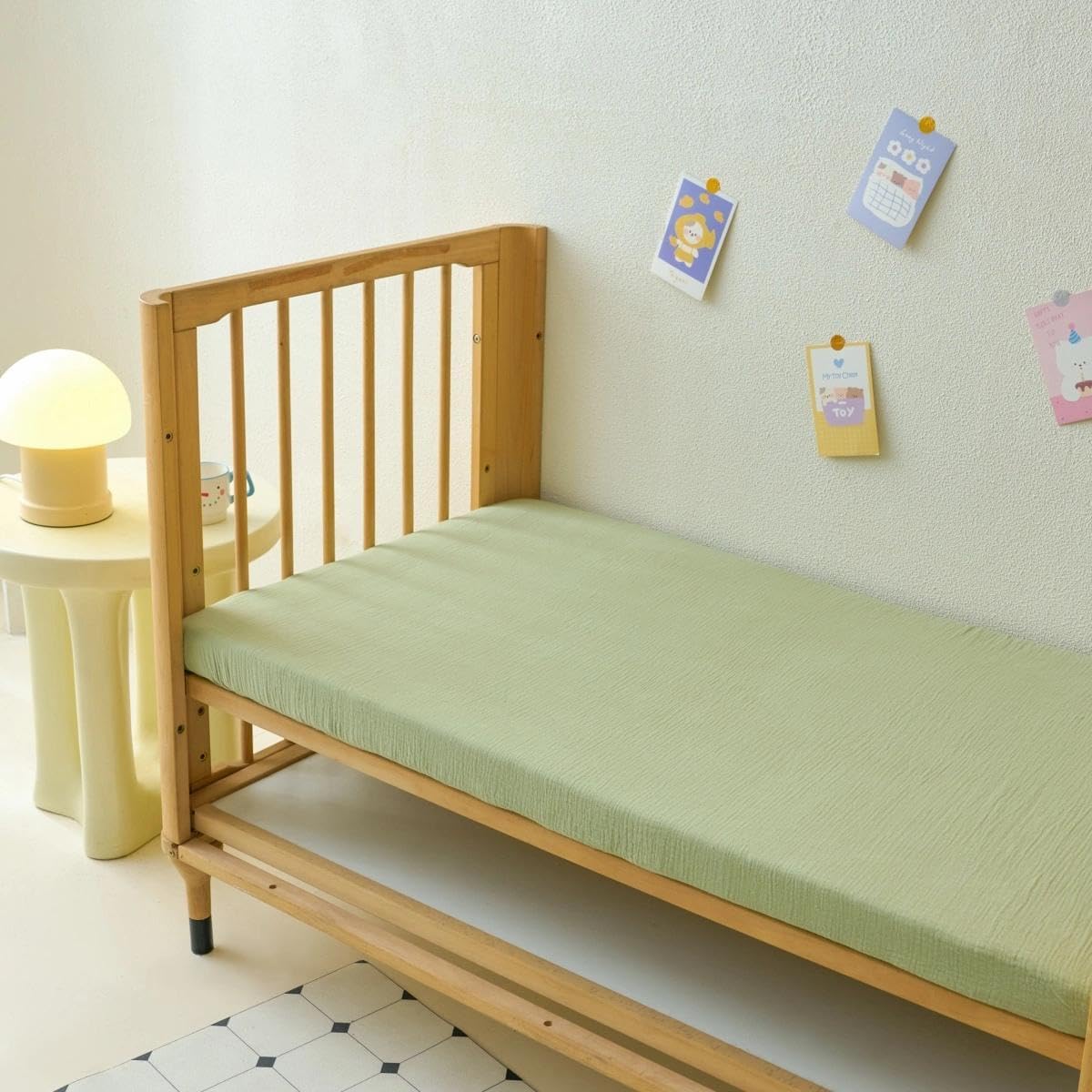 Xuan Dian Muslin crib sheets machine washable label, easy care and color retention.