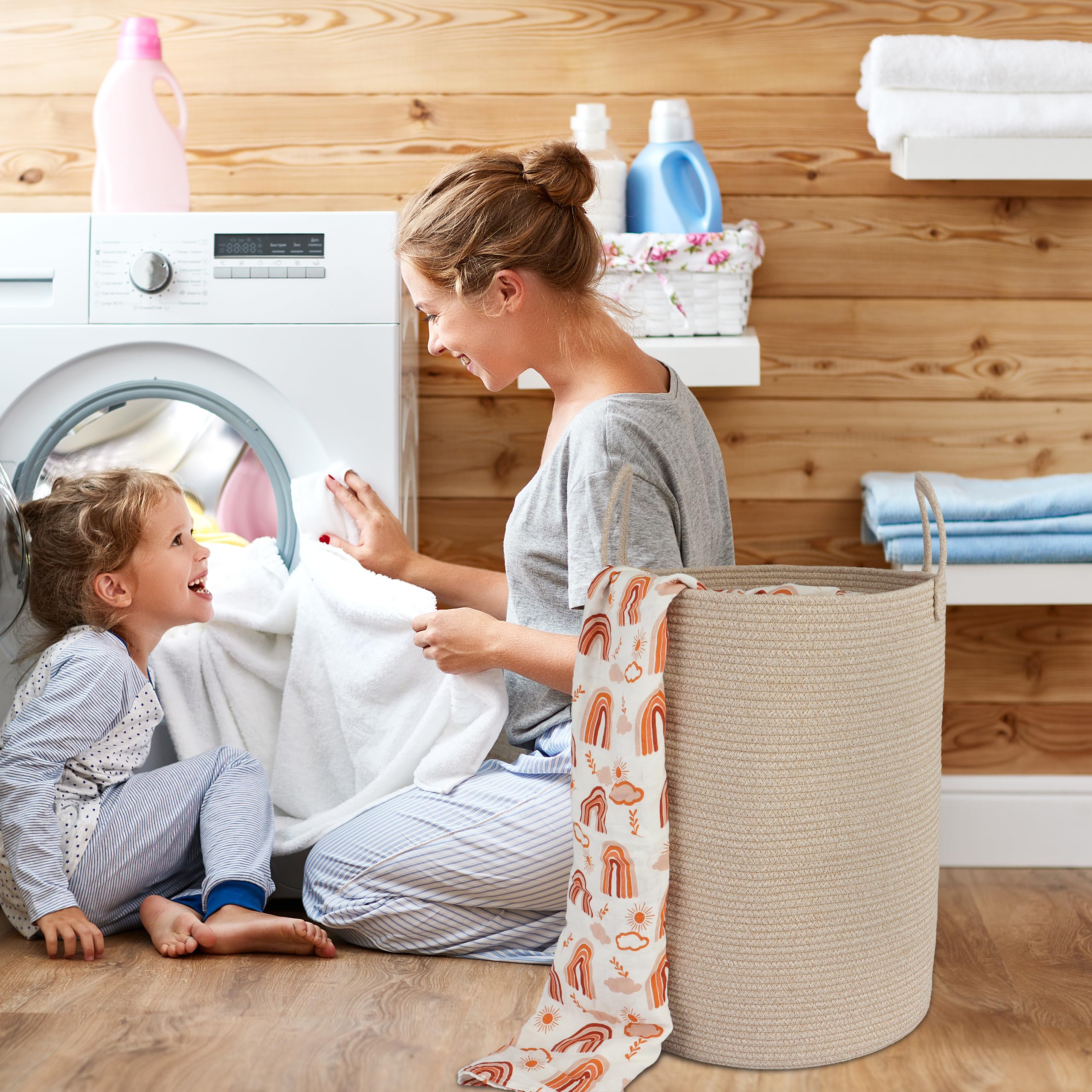 XUANGUO rope blanket storage basket keeps throws neatly organized.