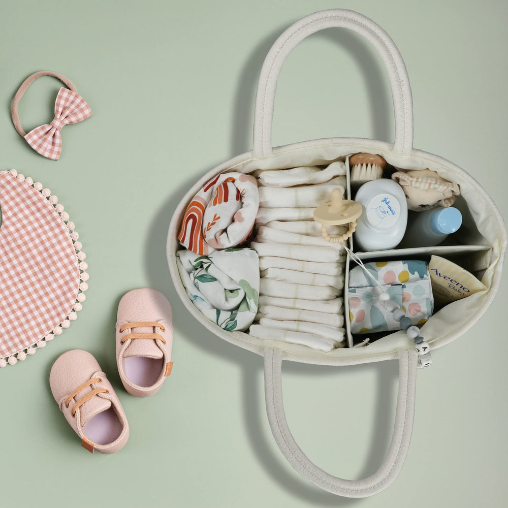 XUANGUO car travel baby caddy keeps essentials handy during trips.