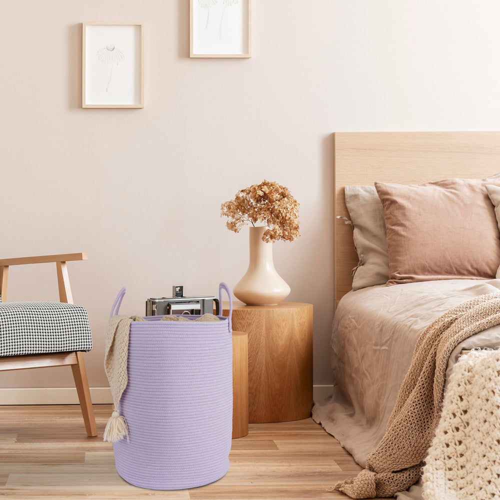XUANGUO foldable rope basket, soft material and lightweight for quick storage.