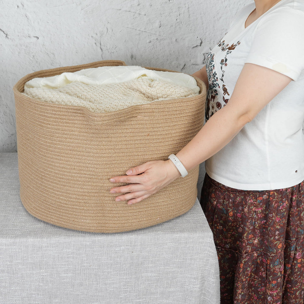 Xuanguo laundry basket in cotton rope for easy clothes organization