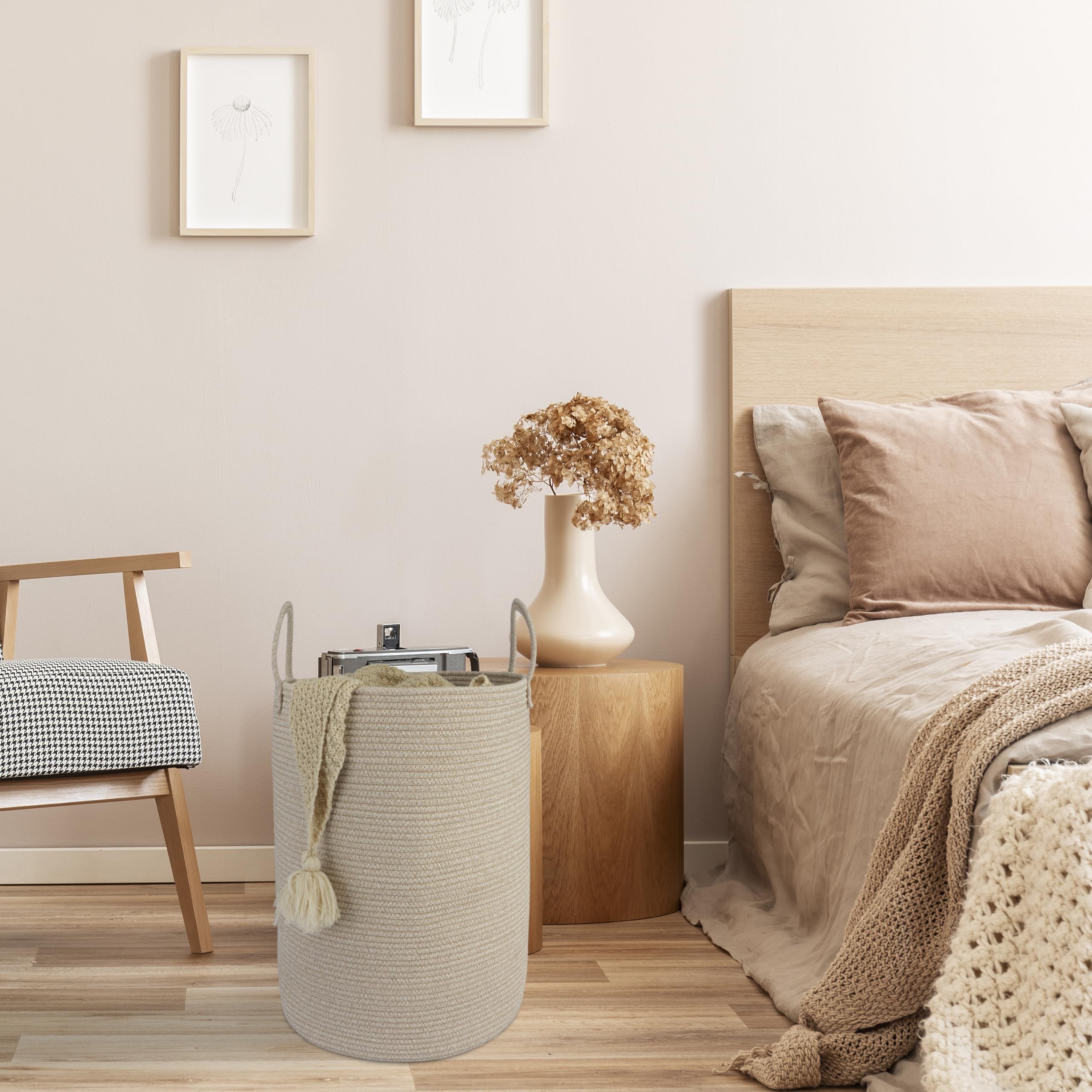 XUANGUO rope toy storage basket helps tidy kids' play areas.