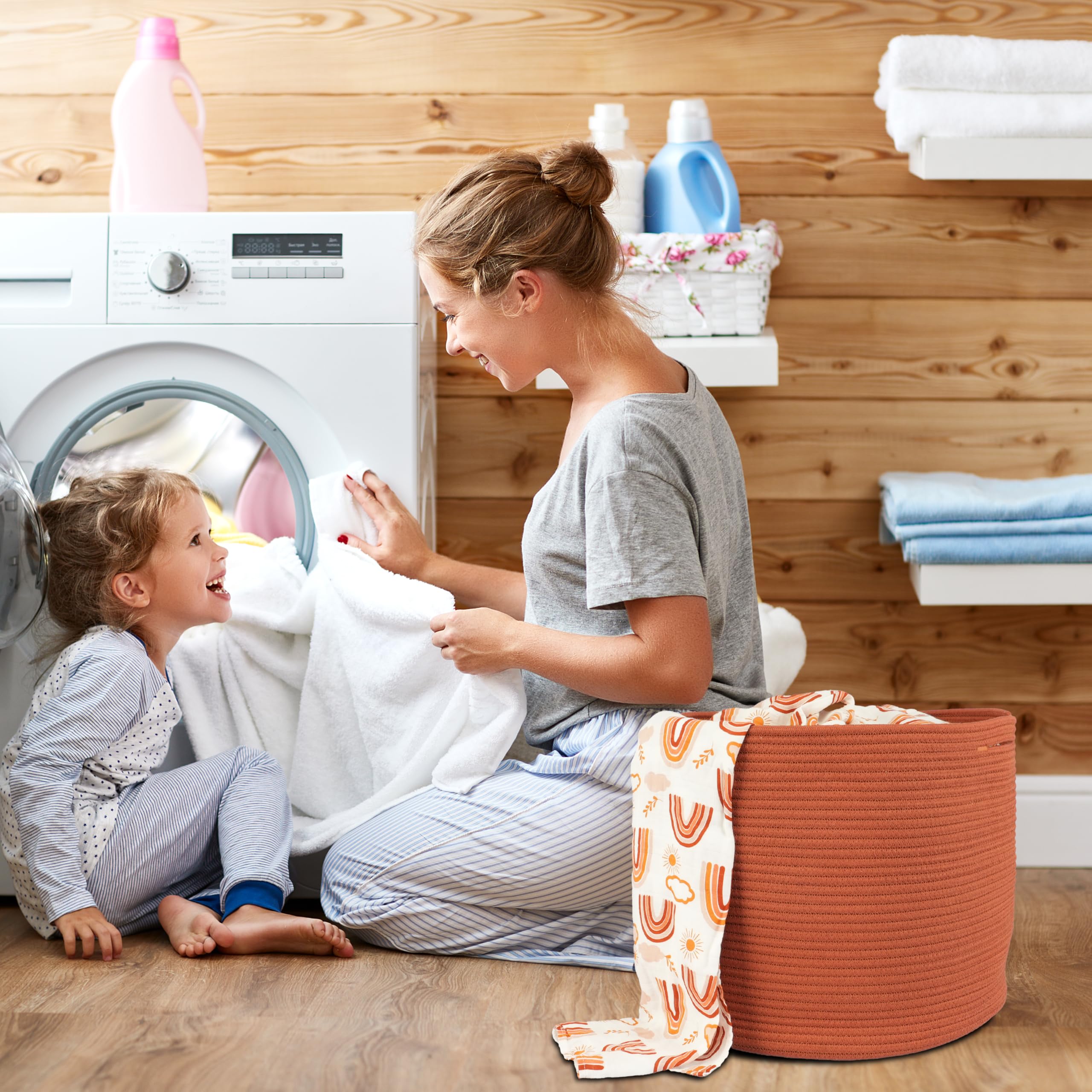 XUANGUO basket features hidden handles for easy, gentle transport.