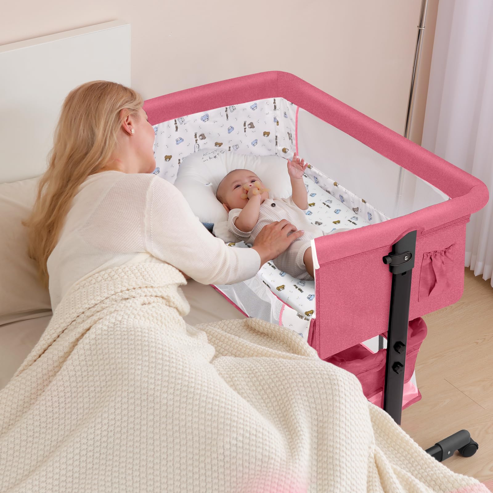 YADAQE Bassinet Mosquito Net pink keeps baby comfortable during sleep.
