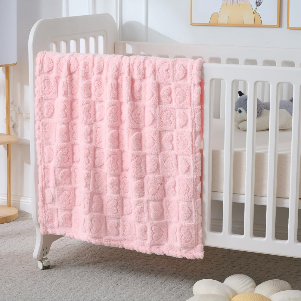 Yagle Mate heart-checkered coral blanket ideal for naps and cuddles.