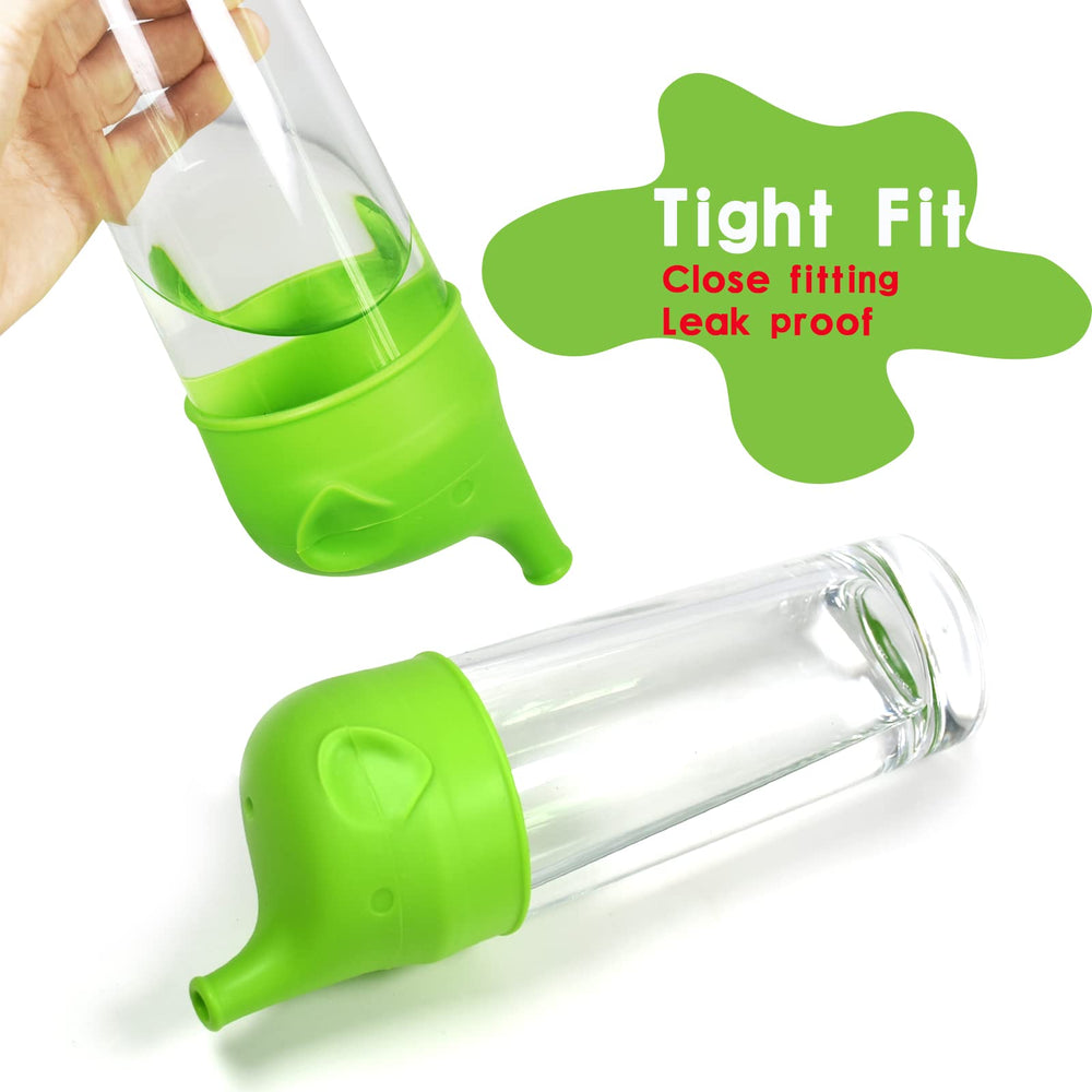 Yagote green lid on cup with child for spill-proof meals