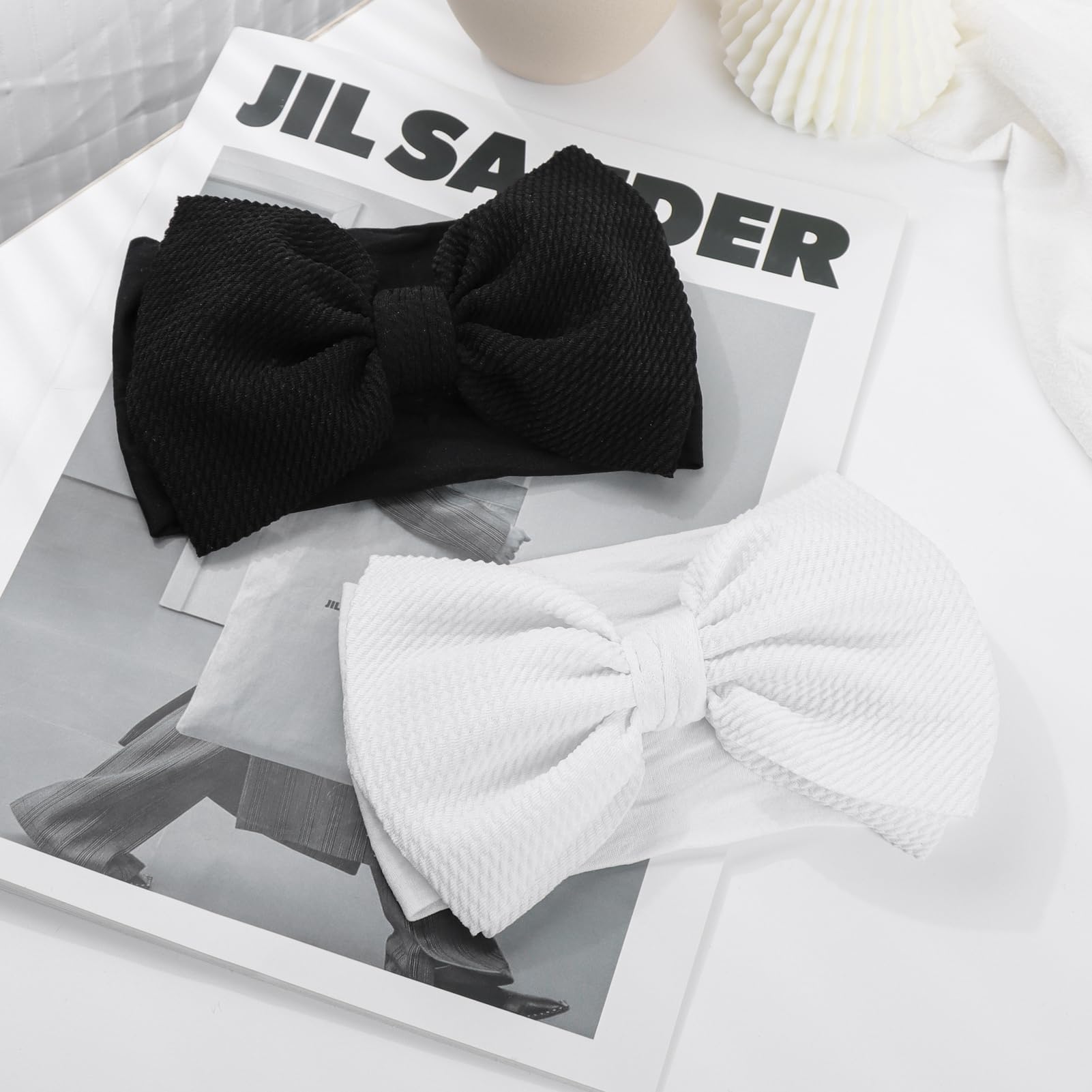 YanJie 6-inch lightweight bow adds charm without heaviness