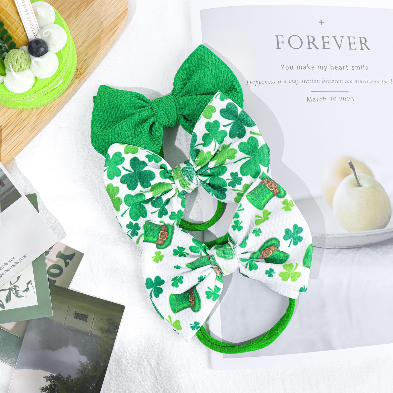 YanJie Shamrock headbands provide versatile props for playful portraits