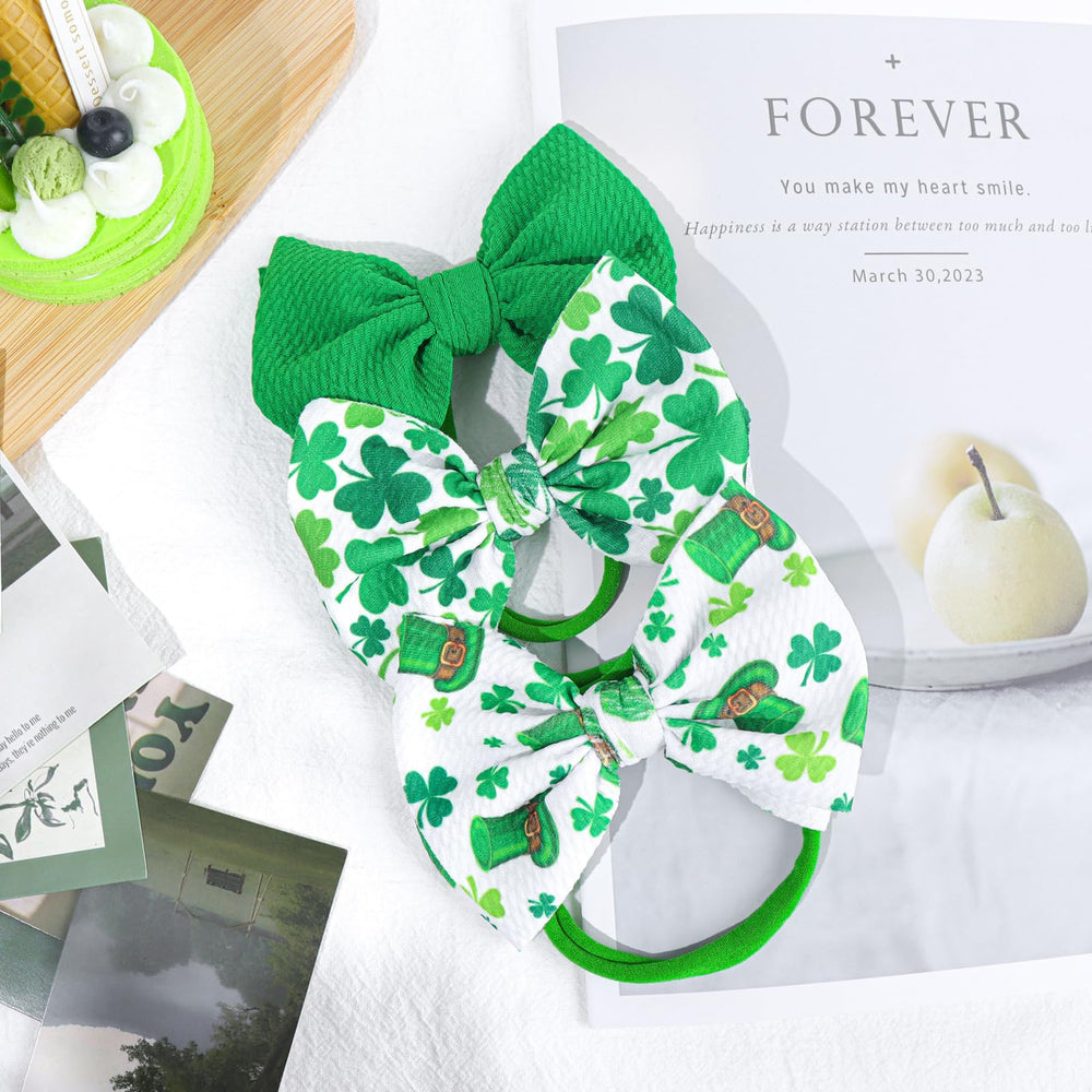 YanJie Shamrock headbands provide versatile props for playful portraits