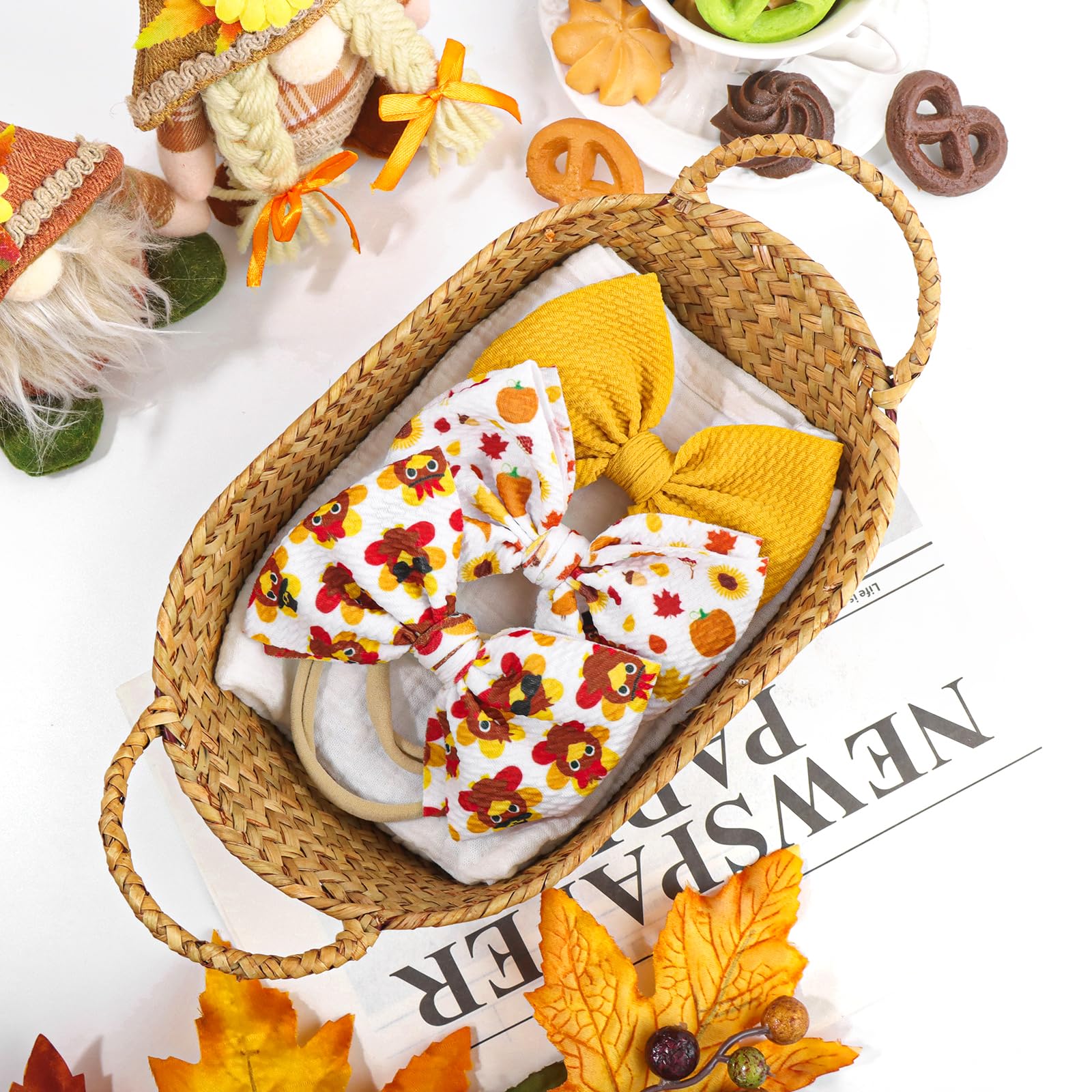 YanJie three-bow set features ginger yellow and printed Thanksgiving motifs.