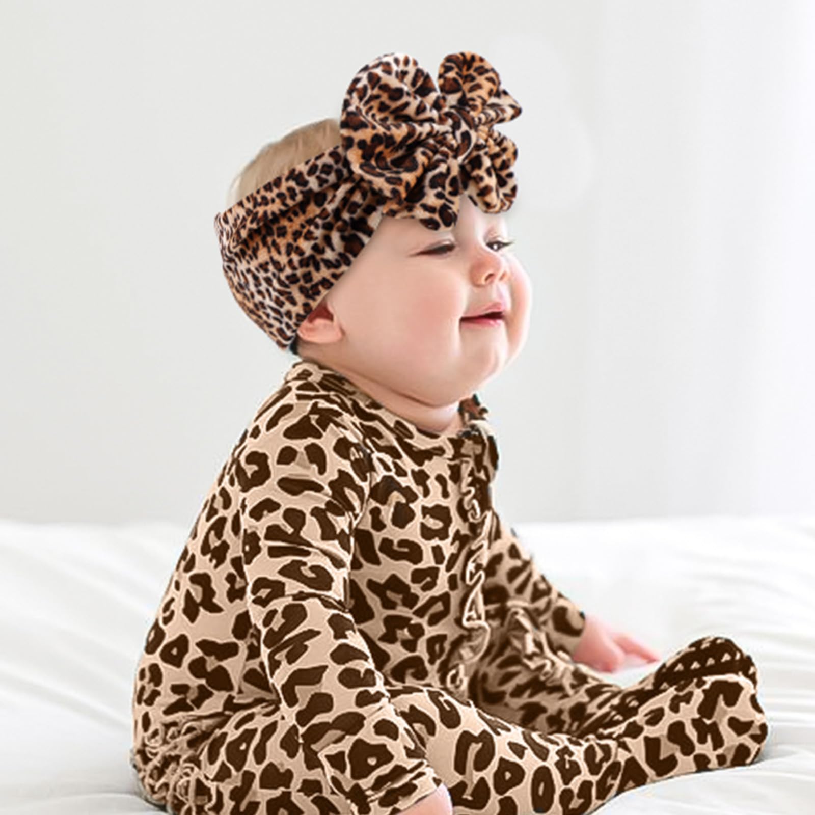 YanJie handmade baby headband with a large bow for photography sessions