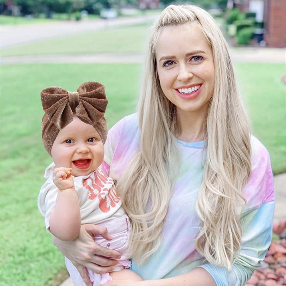 YanJie velvet bow headband as a versatile fashion staple