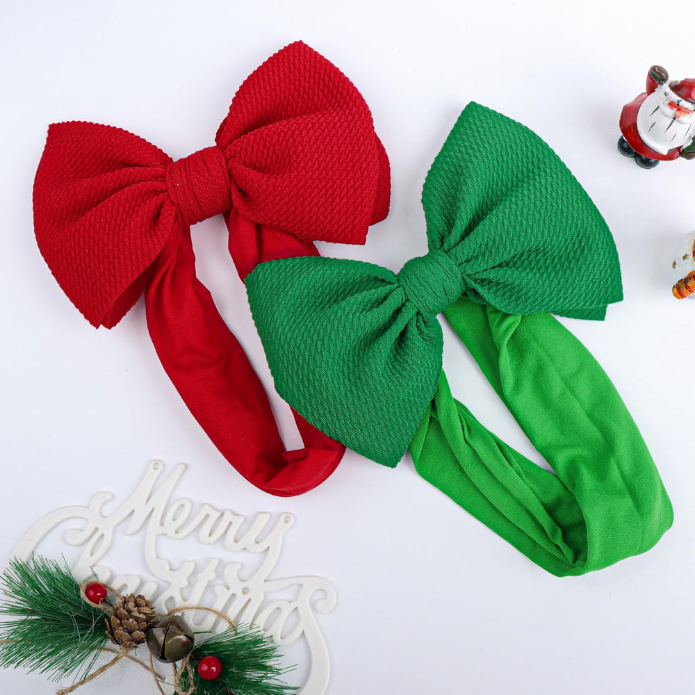 YanJie Christmas-themed bows add festive style for holiday photos.