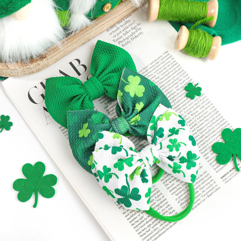 YanJie photo prop headband featuring a green clover design.