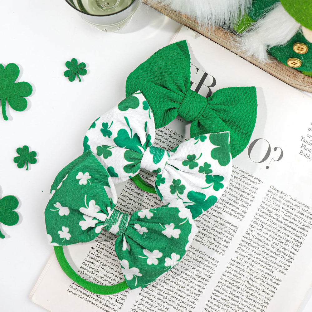 YanJie St Patrick Day outfit idea to complete baby look.