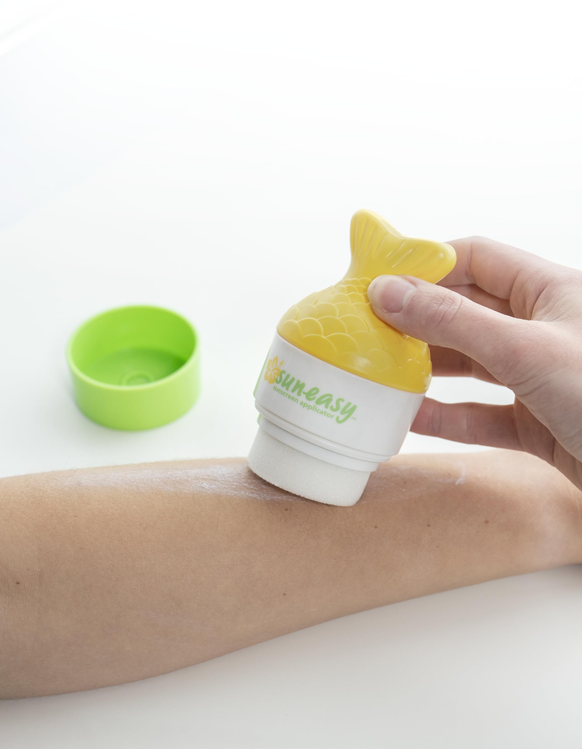 Replacement latex-free sponge included with Sun-Easy for hygiene