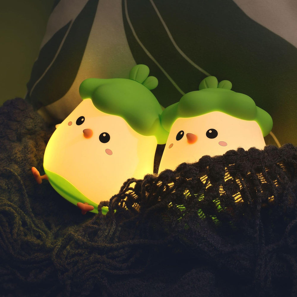 Yenergy Chicken Night Light with timer options for auto off after 15 or 30 minutes