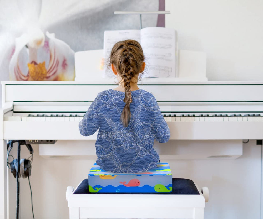 Yeroly washable cushion cover keeps the booster clean and fresh