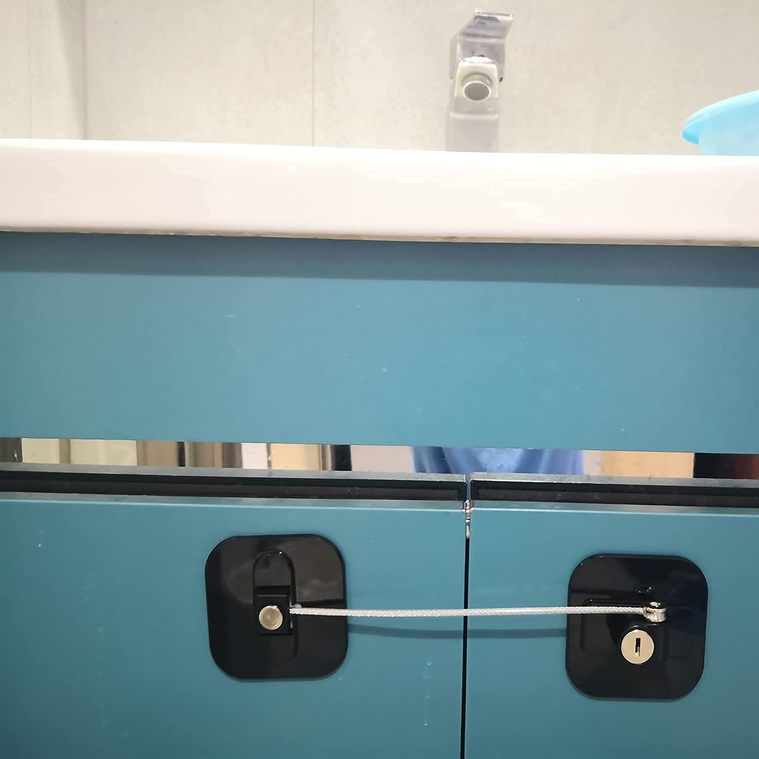 YEYA multi-purpose cabinet lock suitable for pantry and cabinets