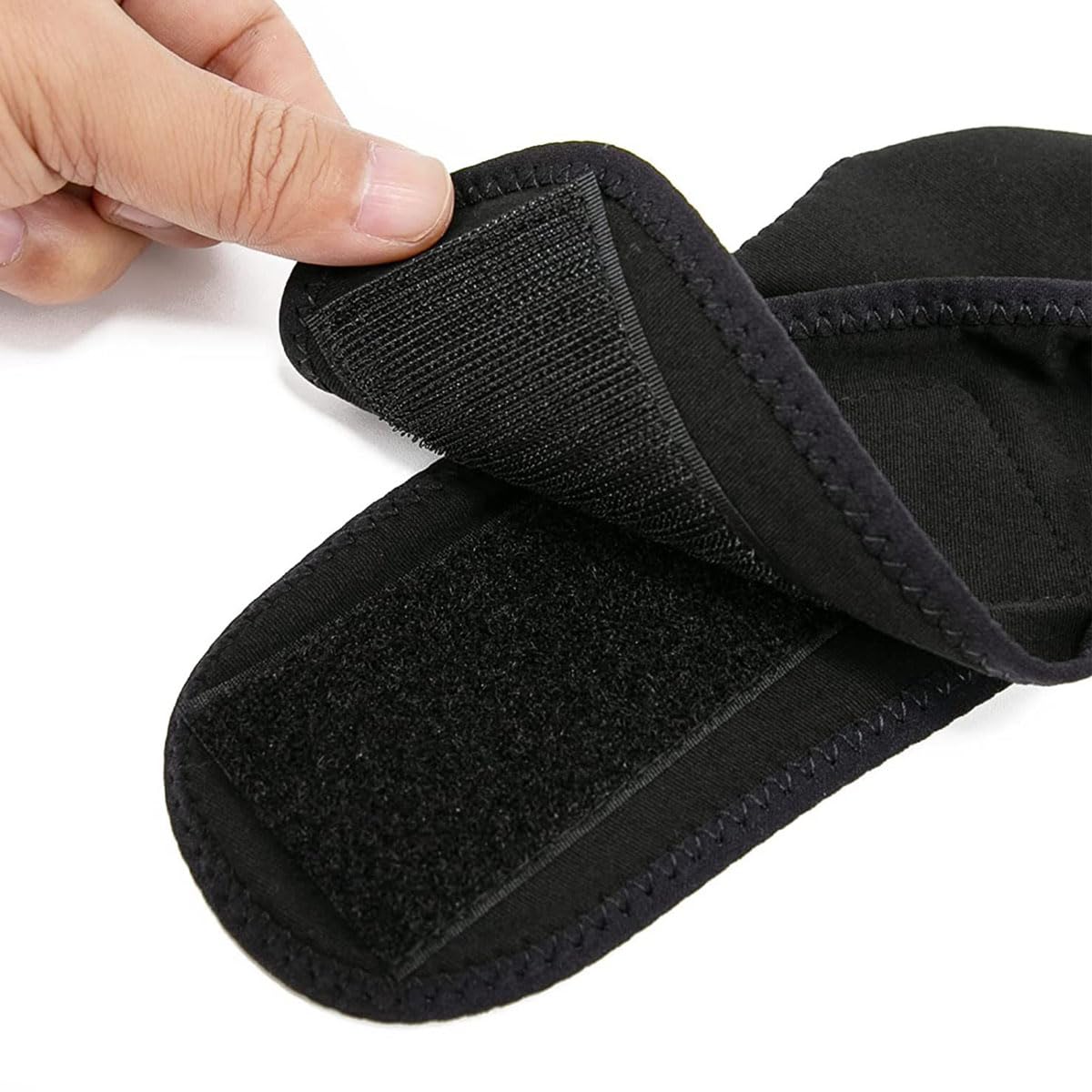 YEYSXSY hidden zipper enables easy bag emptying without removal.