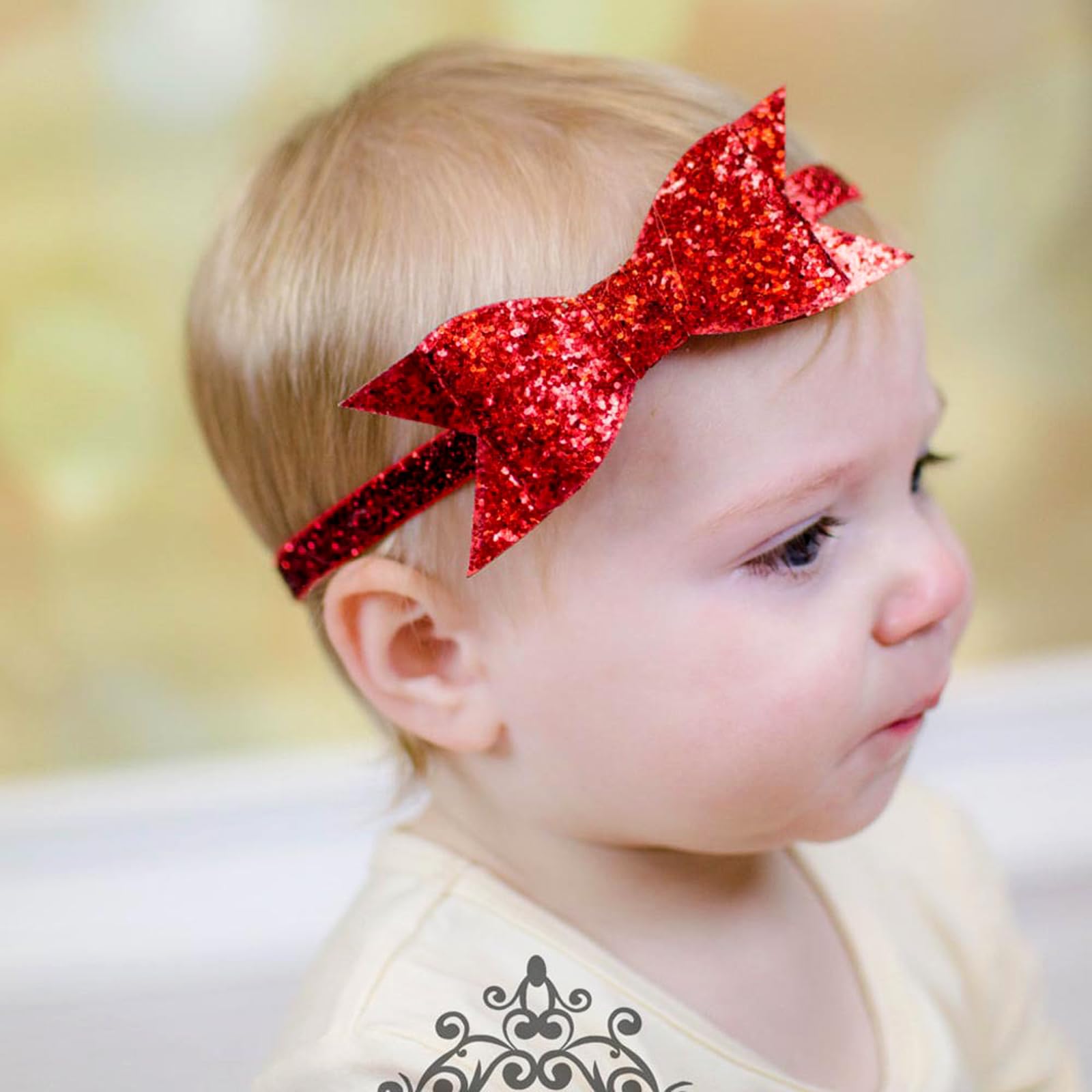 Yheahin mommy-daughter matching red bow set elevates family photo outfits.