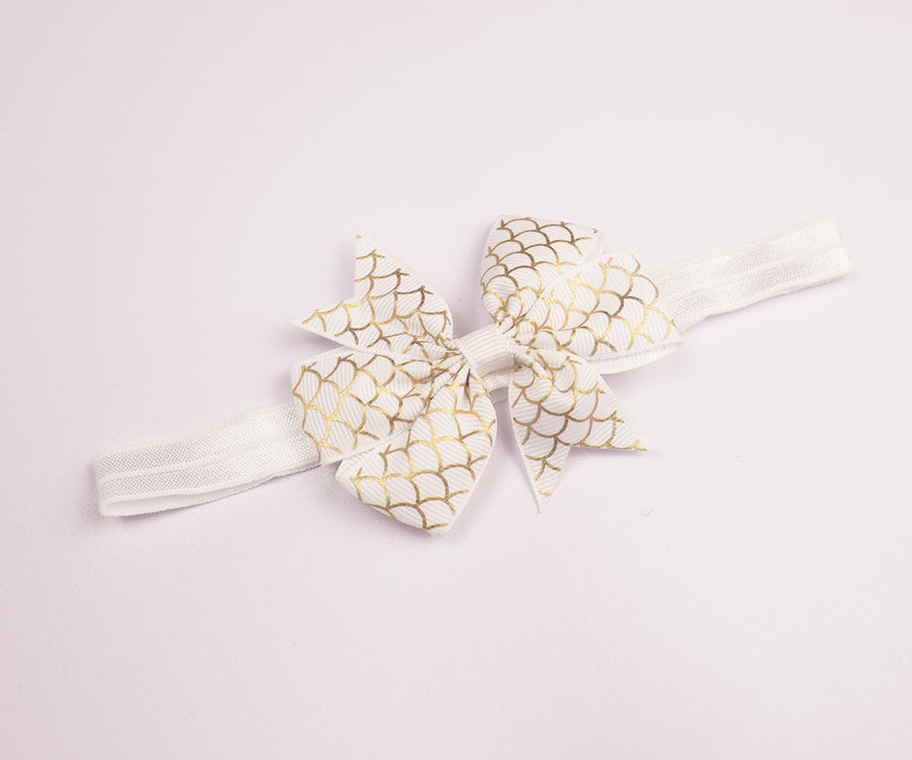 Yheahin soft stretch headband fits 0-2 year olds comfortably.