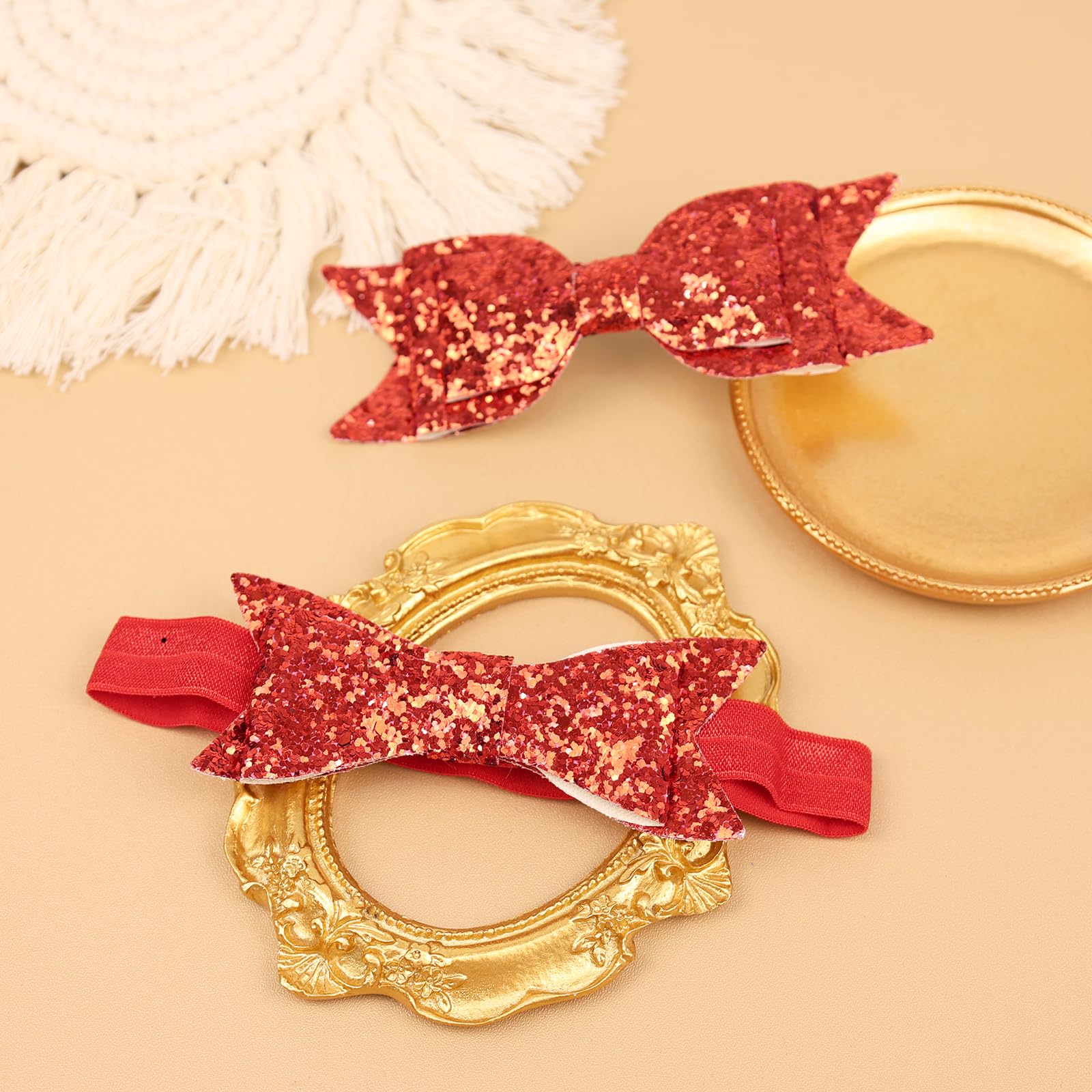 Yheahin stretchy elastic band closeup ensures a snug, snag-free fit for all-day wear.