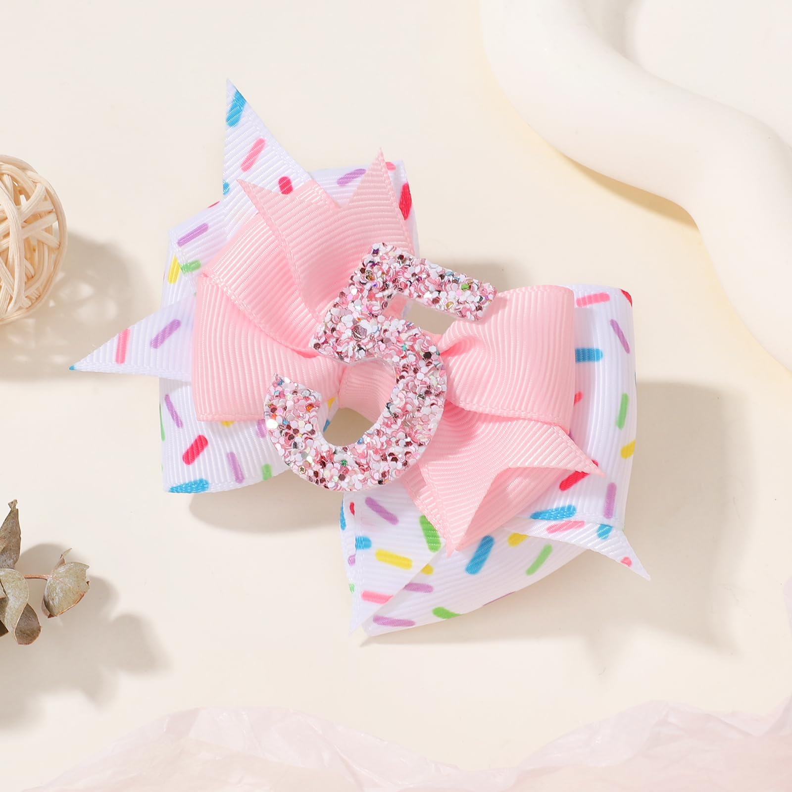 YHXX YLEN party-ready hair clip adds cute charm to outfits.