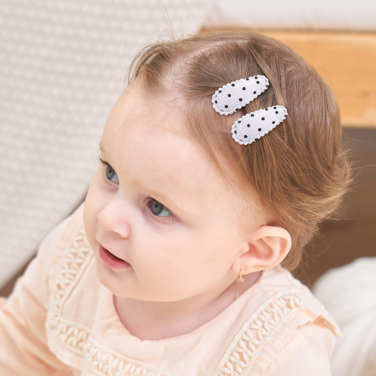 YHXX YLEN pigtail bow set offers versatile styling options.