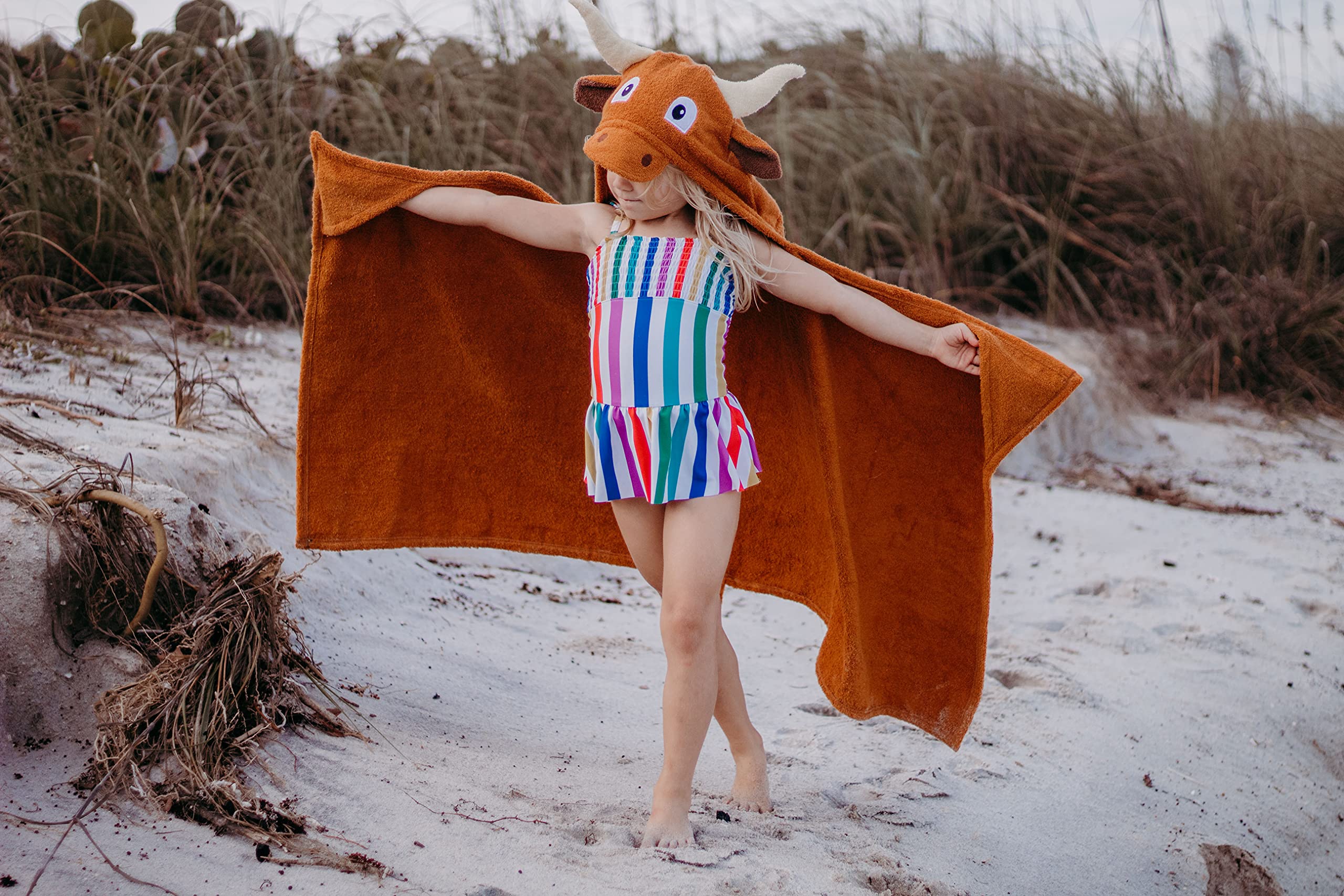 Yikes Twins towel is lightweight and travel friendly