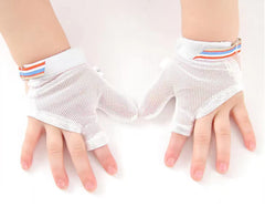 YILIUJIU thumb-sucking stop gloves with soft breathable fabric for daily wear