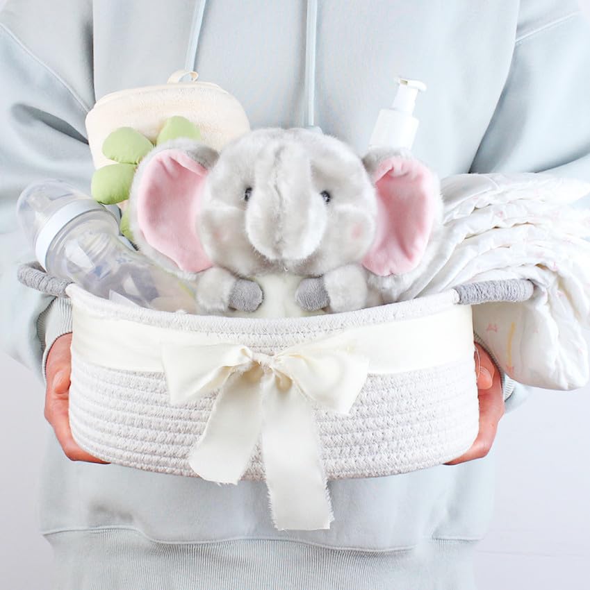 Yimi's Dream pet toy basket keeps cat and dog toys neatly organized