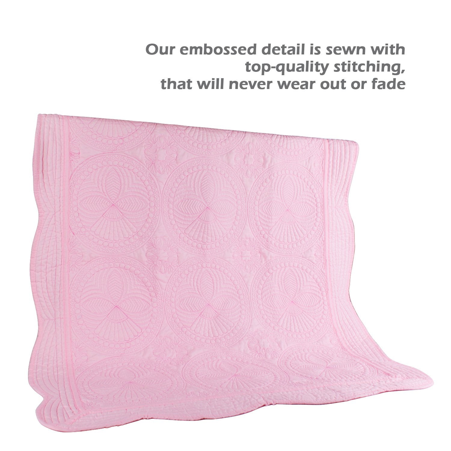 YIQIGO baby quilt in crib pink offers gentle warmth.