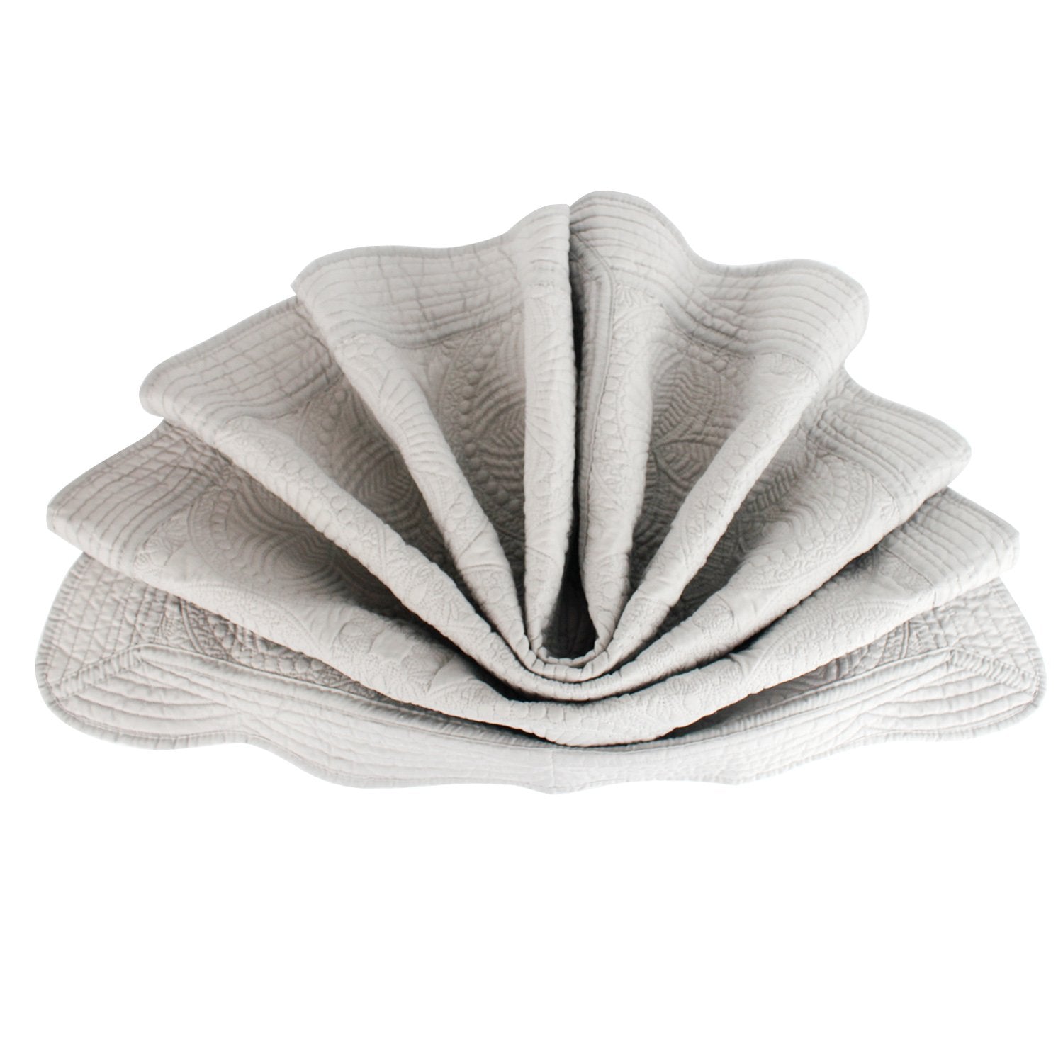 YIQIGO nursery quilt in gray enhances decor with soft, plush comfort.