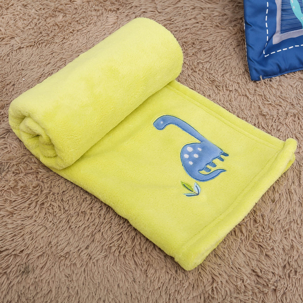YJM dinosaur 3D pattern creates a lively focal point in nursery