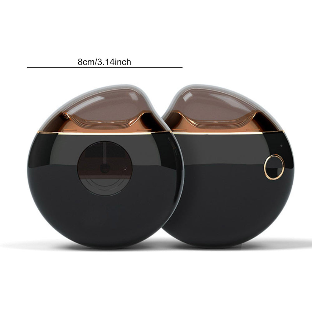 Ymiko nail clippings storage box keeps debris contained during grooming.