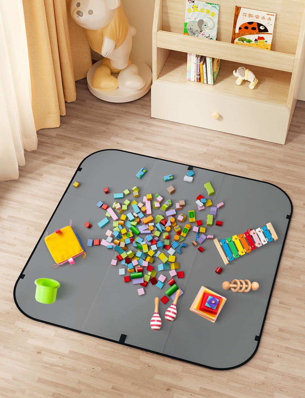 YOHOOLYO Oxford fabric construction offers easy care and lasting durability