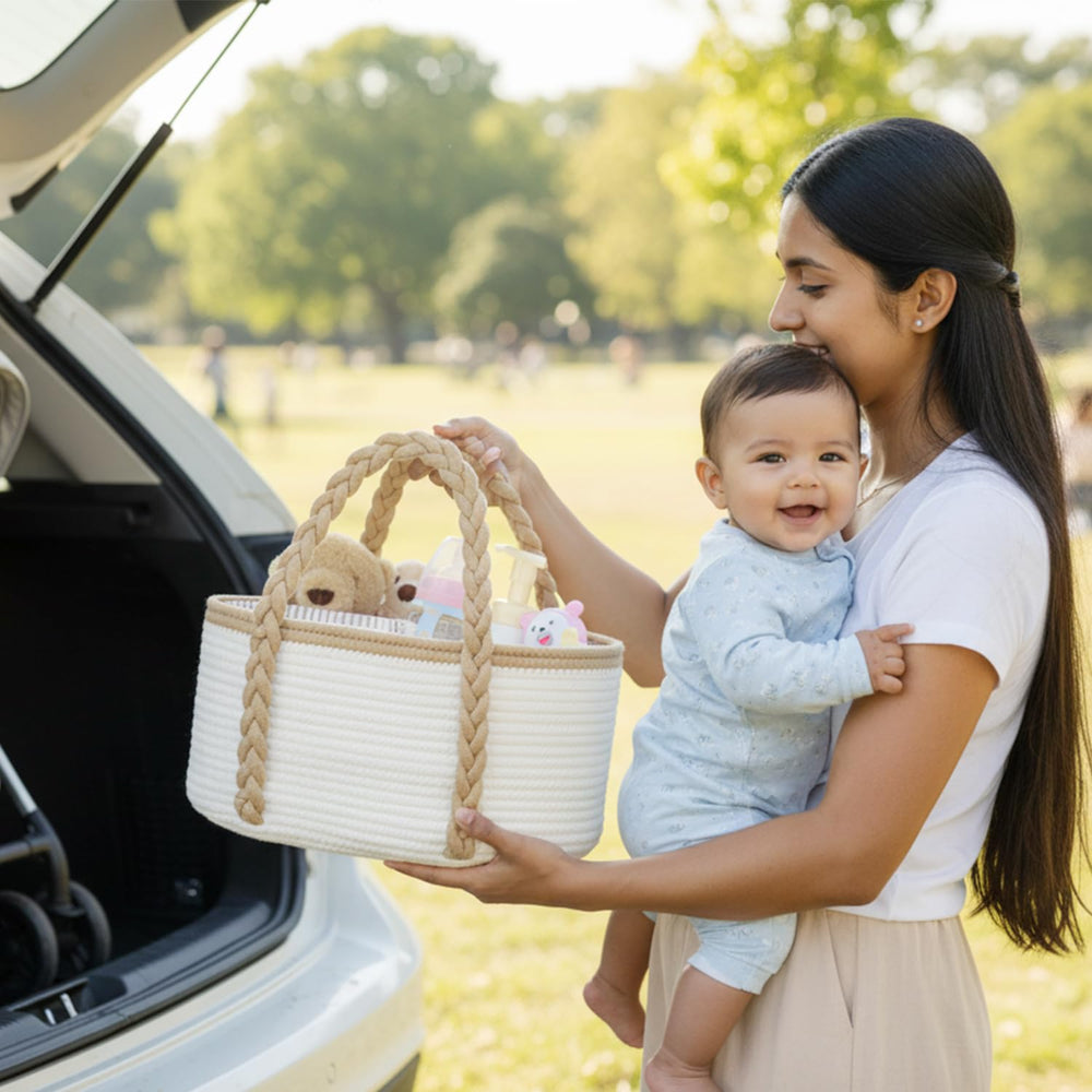 YOMECHEO sturdy handles enable easy carrying during trips