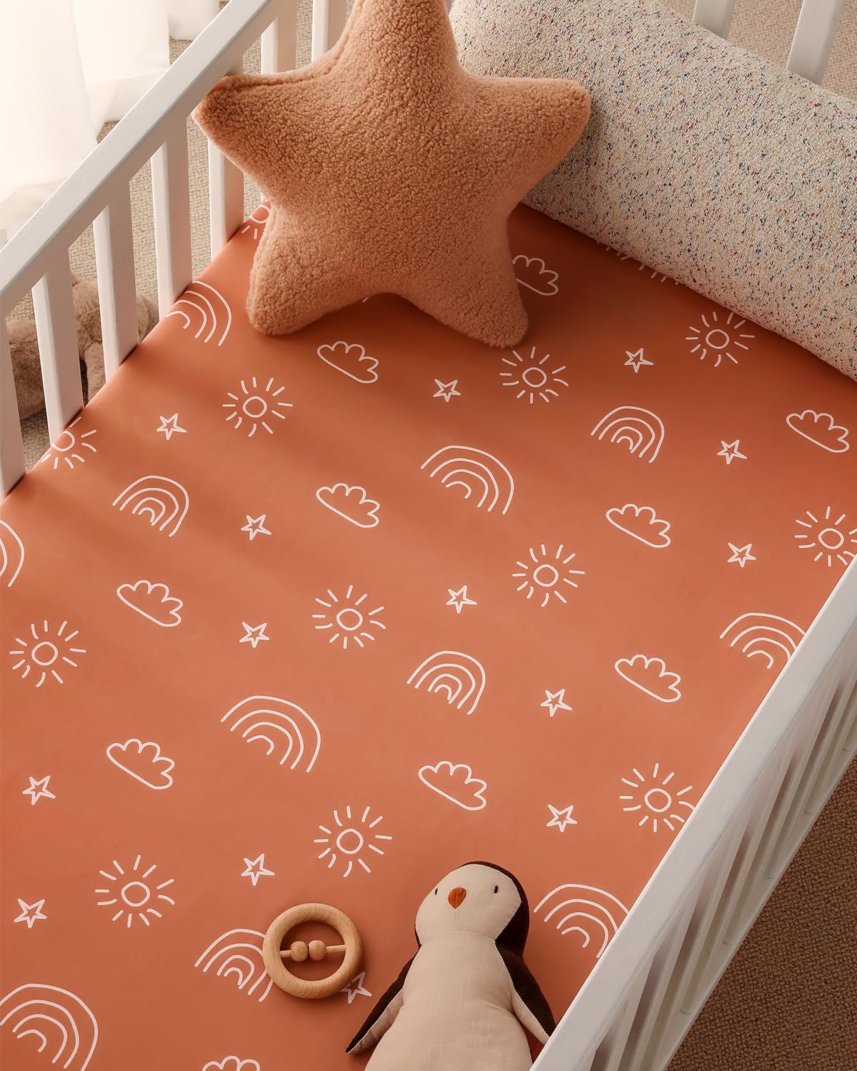 Yoofoss fits standard crib and toddler mattresses