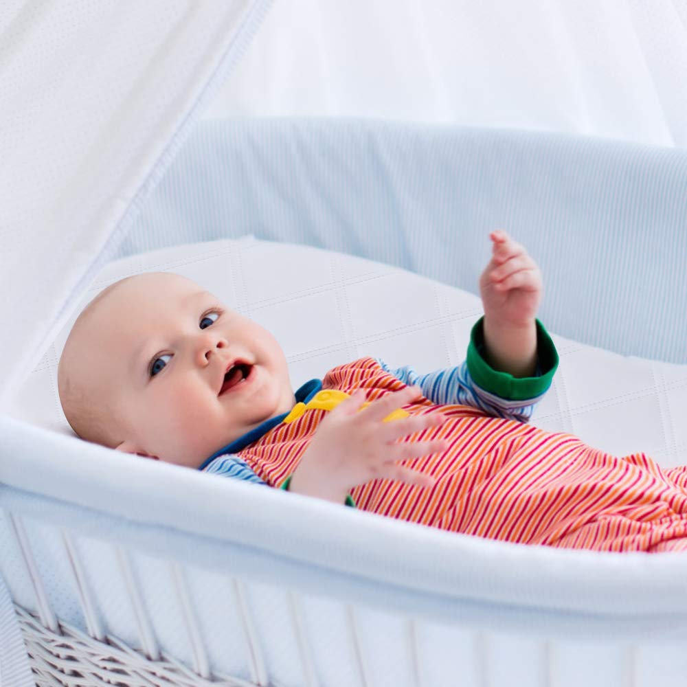 Yoofoss deep-pockets design provides a snug universal fit