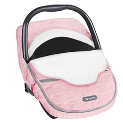 Yoofoss winter car seat cover on baby provides wind protection during outings.